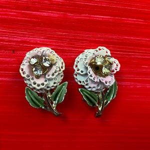 Vintage clip on flower earrings